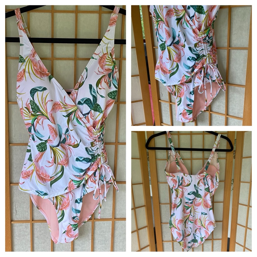 Nip Tuck Swim Floral One Piece Swimsuit SZ 4
